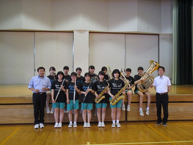 中学女子部活集合写真 令和元年度 3学年 部活集合写真 | 米沢市立第五中学校